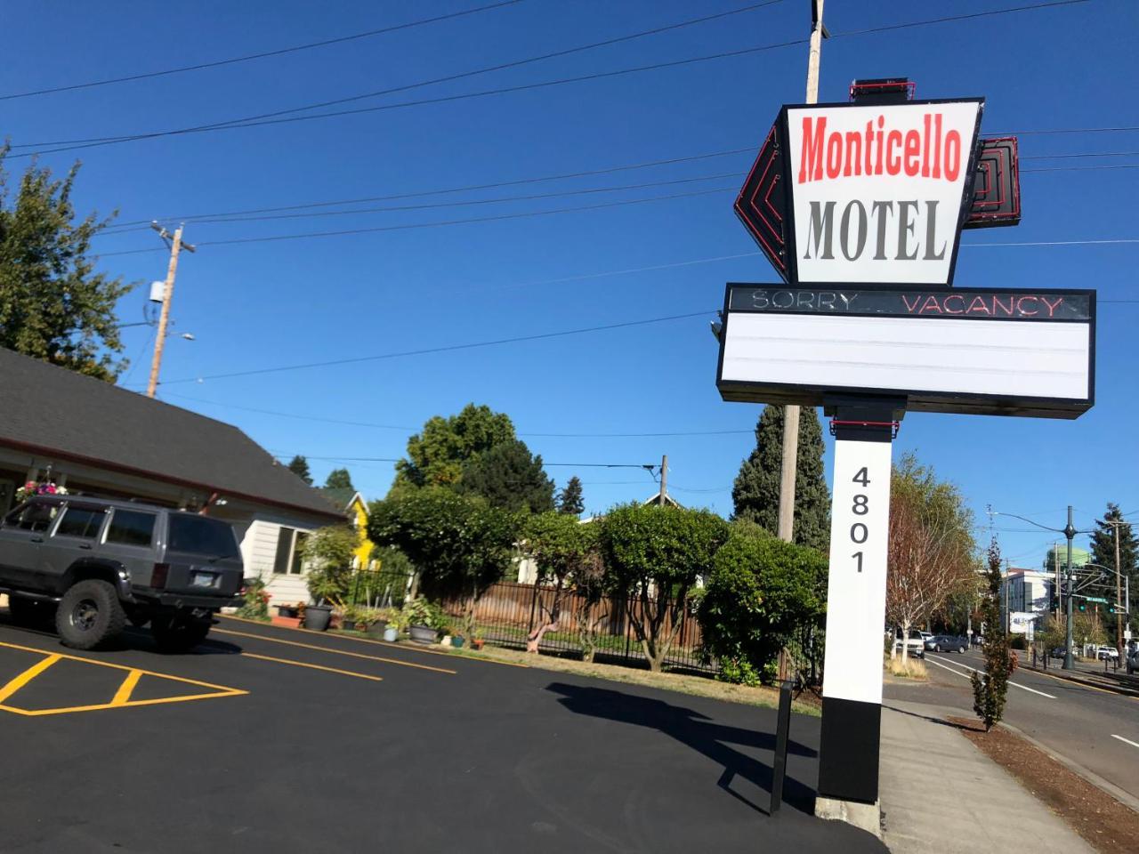 Monticello Motel Portland Exterior photo